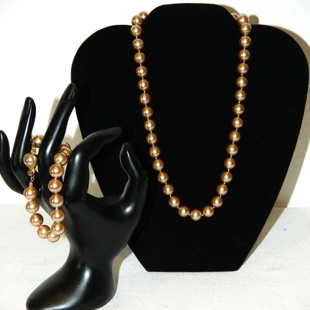 Vintage Chocolate Pearl Necklace and Matching Bracelet
